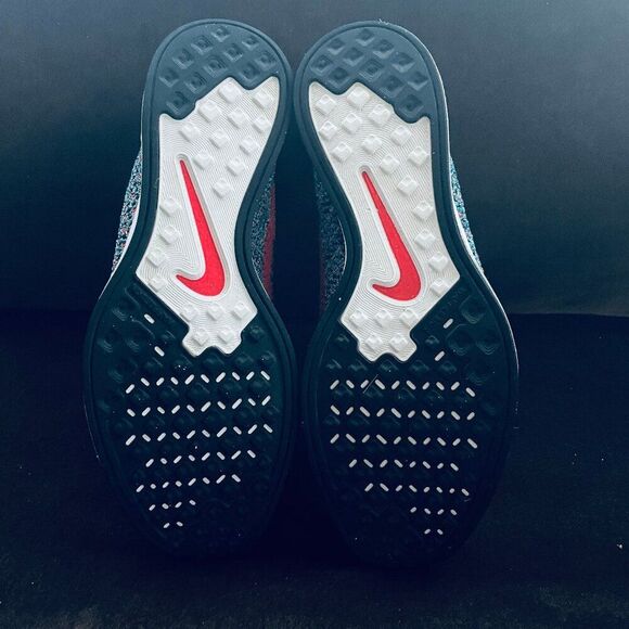 Nike Flyknit Racer Neo Turquoise 526628-404 Mens 11.5 US 45.5 EUR 10.5 UK NICE - Picture 9 of 13